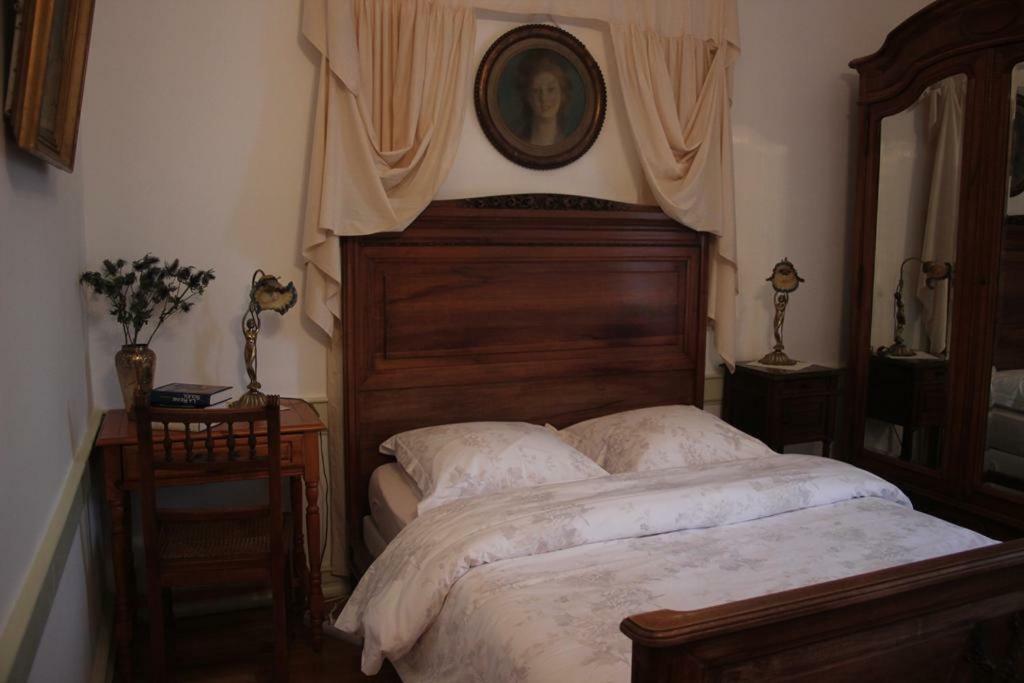 Couette-café Chateau-gaillard Corbelin